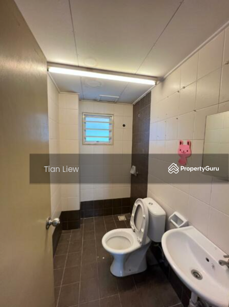 Rumah Teres 2.5 Tingkat untuk Dijual di Kepong Baru (Kepong) - Tian Liew - PropertyGuru.com.my