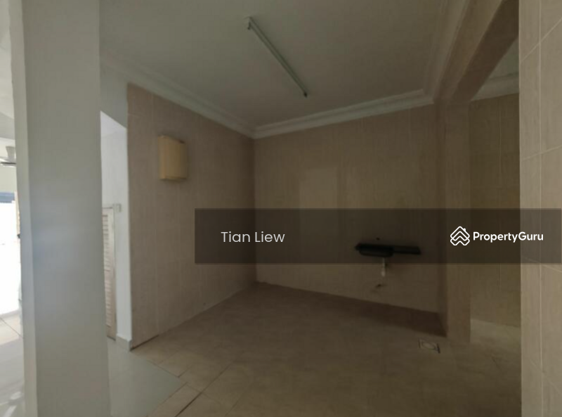 Rumah Teres 3 Tingkat untuk Dijual di Kepong Baru (Kepong) - Tian Liew - PropertyGuru.com.my