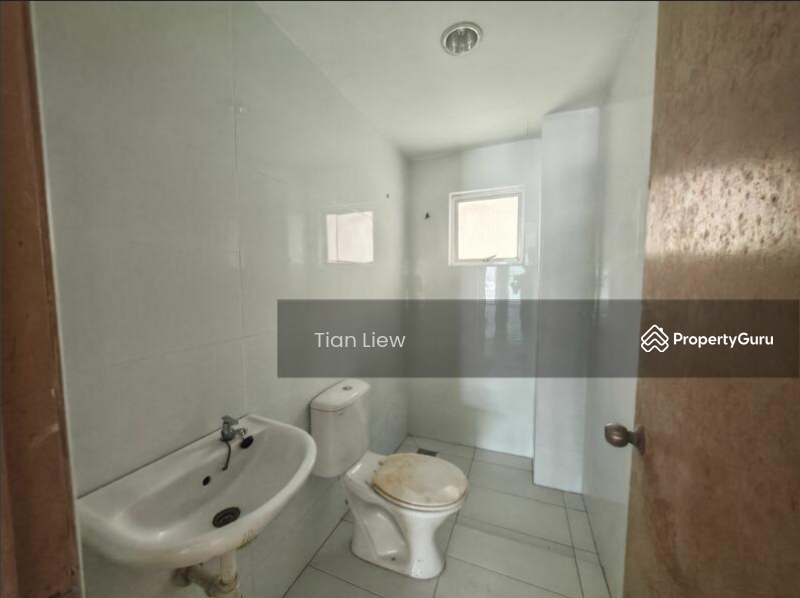 Rumah Teres 3 Tingkat untuk Dijual di Kepong Baru (Kepong) - Tian Liew - PropertyGuru.com.my