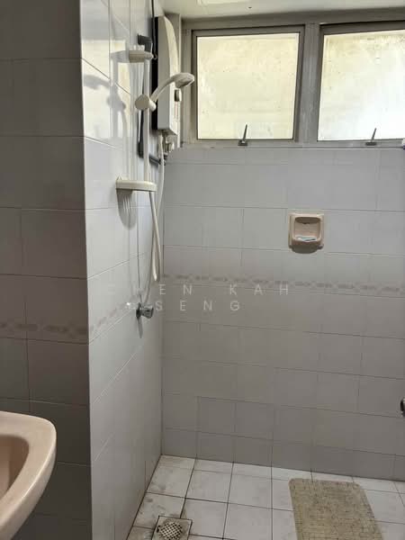 Condominium for Sale at Pantai Panorama Condominiums - Chen Kah Seng - Bathroom - PropertyGuru.com.my