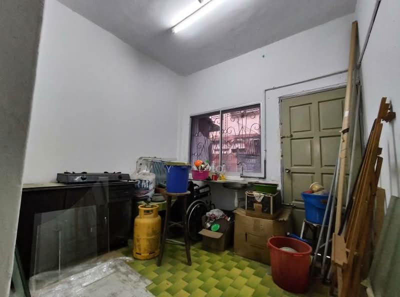 Townhouse for Sale in Taman Kok Lian (Jalan Kuching) - Loki Loh Loh - PropertyGuru.com.my