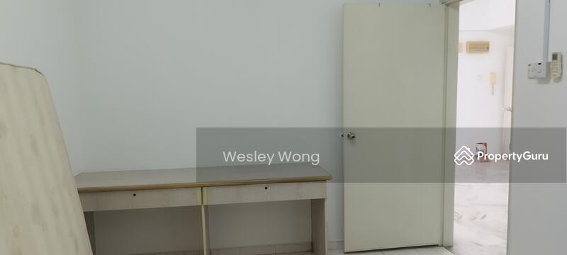 Untuk Disewa - Awana Puri