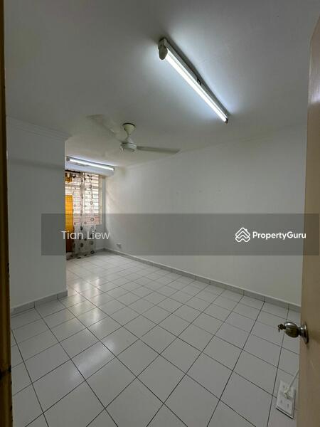 Rumah Teres 3 Tingkat untuk Dijual di Kepong Baru (Kepong) - Tian Liew - PropertyGuru.com.my
