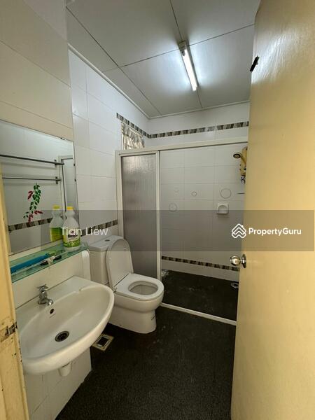 Rumah Teres 3 Tingkat untuk Dijual di Kepong Baru (Kepong) - Tian Liew - PropertyGuru.com.my