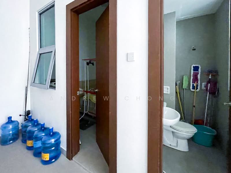 Condominium for Sale at Infinity Beachfront Condominium - Andrew Chong - Bathroom - PropertyGuru.com.my