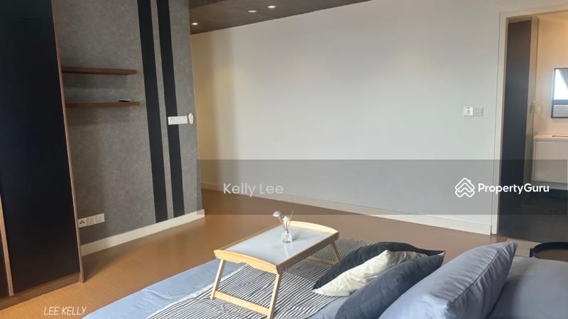 For Sale - The Hub SS2