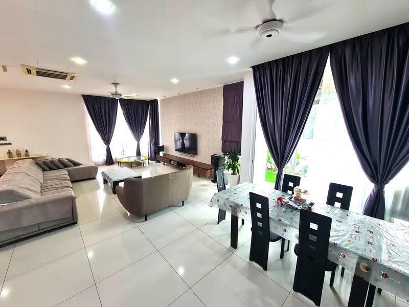 Rumah Berkembar untuk Dijual di Bandar Kinrara (Selangor) - Venice Chong - Living Room - PropertyGuru.com.my