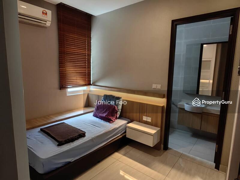 Untuk Dijual - Twin Galaxy (Dwi Galaksi)