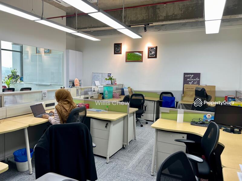 Untuk Dijual - The Vertical
