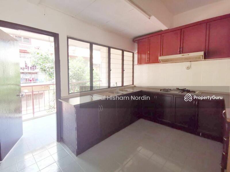 For Sale - Villa Laman Tasik