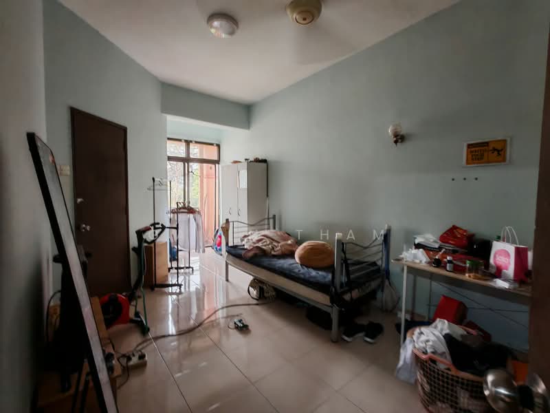 Pangsapuri untuk Dijual di Genting Permai Resort - Gavin Tham - Bedroom - PropertyGuru.com.my