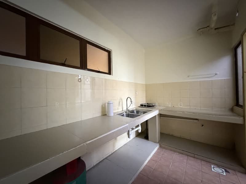 Kondominium untuk Disewa di Palm Spring @ Damansara - Regene Phang - Kitchen - PropertyGuru.com.my