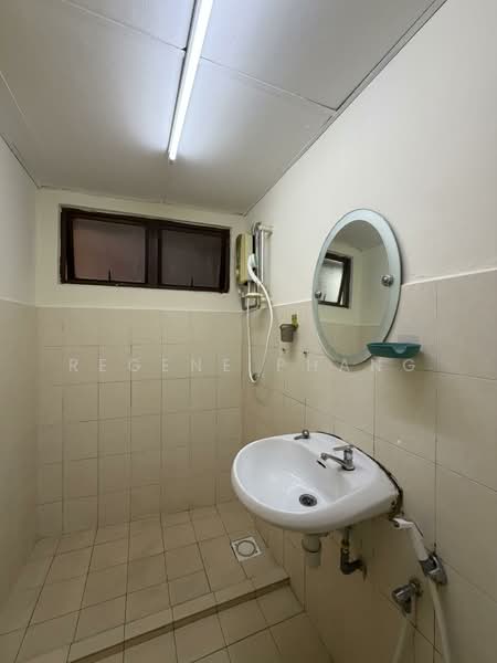Kondominium untuk Disewa di Palm Spring @ Damansara - Regene Phang - Bathroom - PropertyGuru.com.my