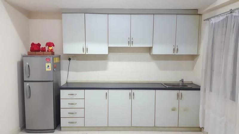 Service Residence for Sale at The Embassy (Bangunan Duta Impian) - Kelly Chen - Kitchen - PropertyGuru.com.my