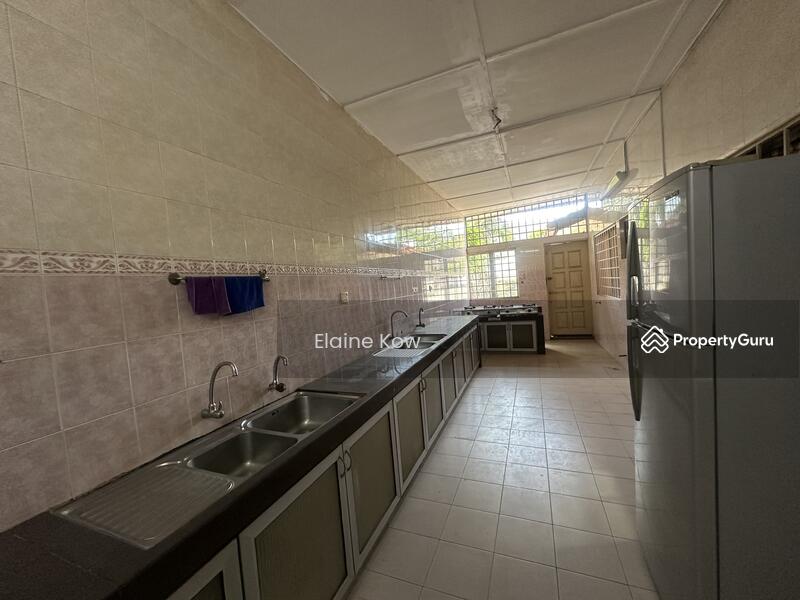 Rumah Berkembar untuk Dijual di Seksyen 9 (Shah Alam) - Elaine Kow - PropertyGuru.com.my