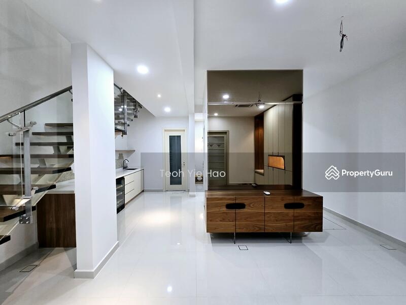 For Rent - KLGCC Resort : East Residence Townhouse