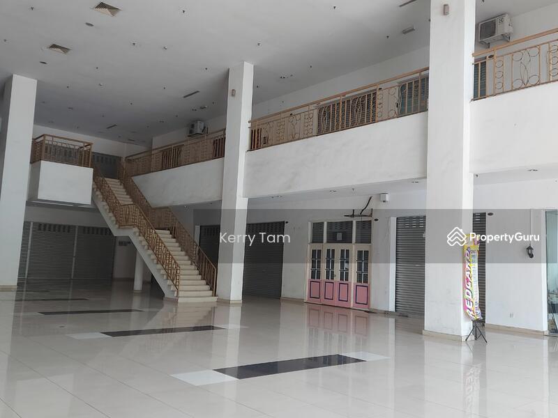 Untuk Dijual - Shop at Kelana Jaya