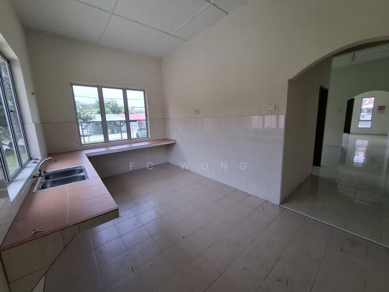 Bungalow House for Sale in Temerloh (Pahang) - FC Wong - Kitchen - PropertyGuru.com.my