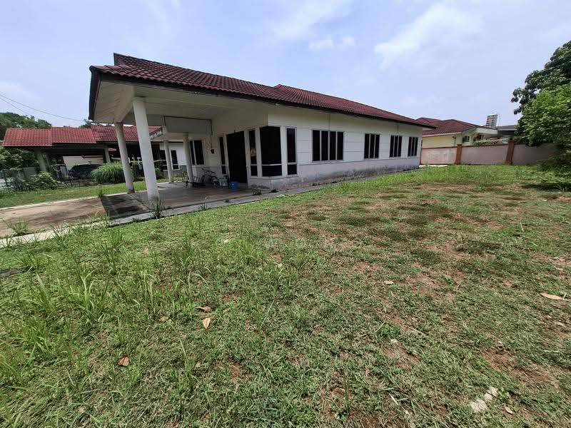 Bungalow House for Sale in Temerloh (Pahang) - FC Wong - Exterior - PropertyGuru.com.my