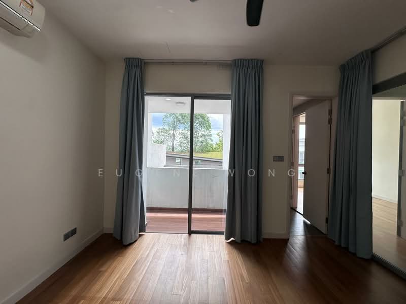 3-storey Terraced House for Sale in Seri Kembangan (Selangor) - Eugene Wong - Balcony - PropertyGuru.com.my