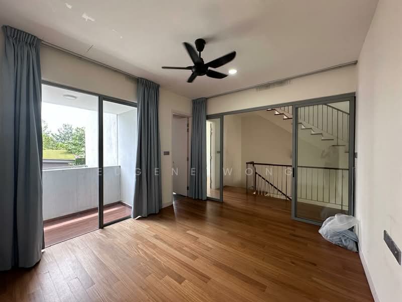 3-storey Terraced House for Sale in Seri Kembangan (Selangor) - Eugene Wong - Living Room - PropertyGuru.com.my