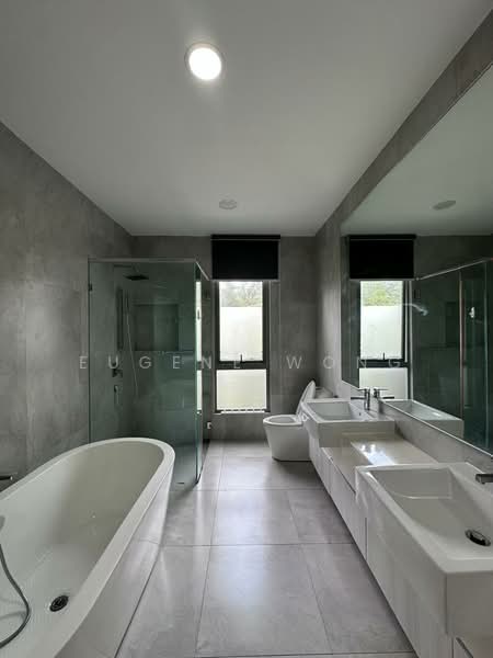 3-storey Terraced House for Sale in Seri Kembangan (Selangor) - Eugene Wong - Bathroom - PropertyGuru.com.my