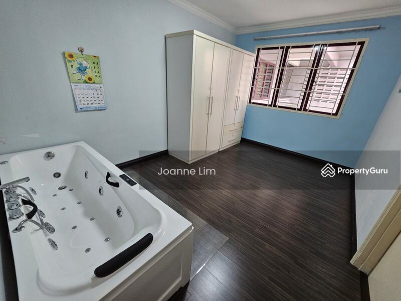 For Rent - The Golden Coast