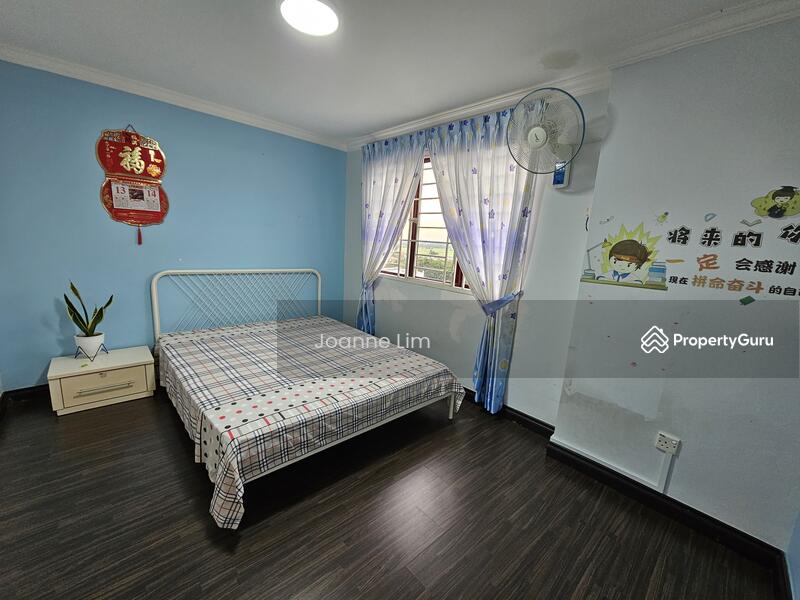 For Rent - The Golden Coast