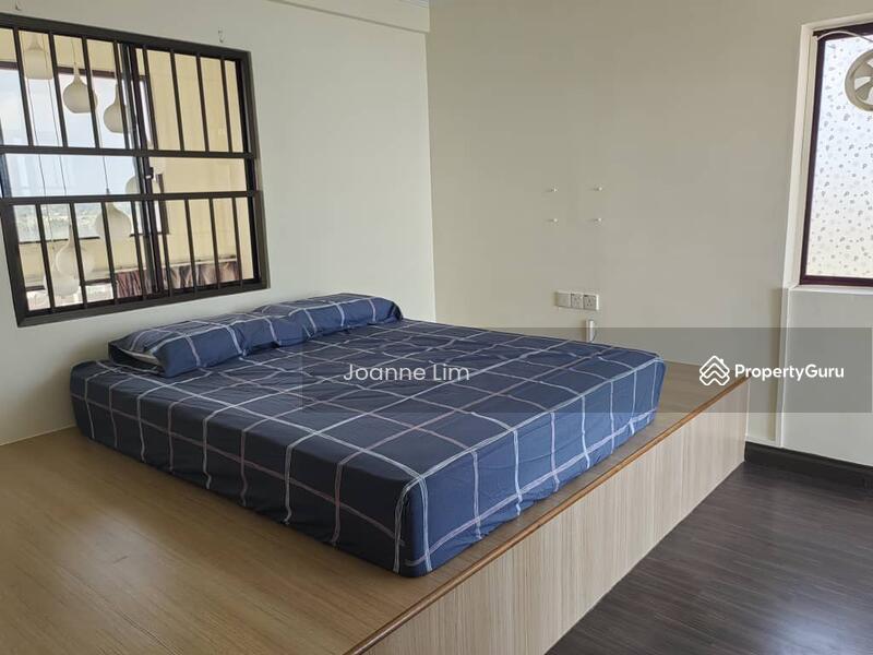 For Rent - The Golden Coast