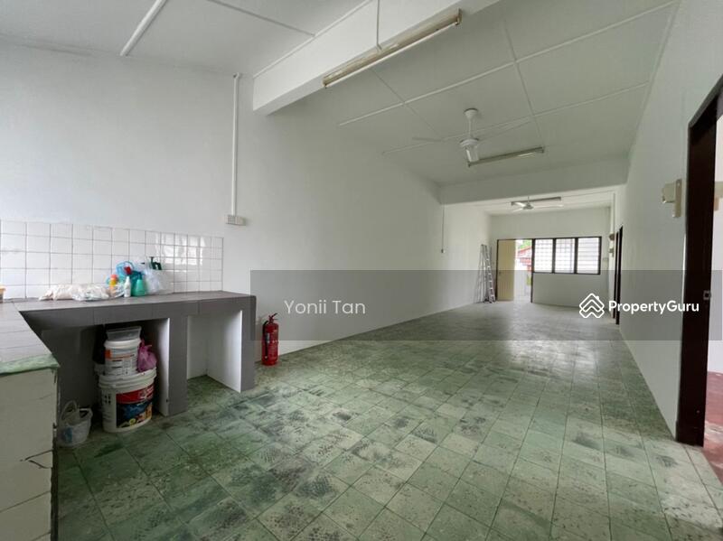 For Sale - Paya Terubong Lau Geok Swee 1 Storey Corner SemiD , Facing East