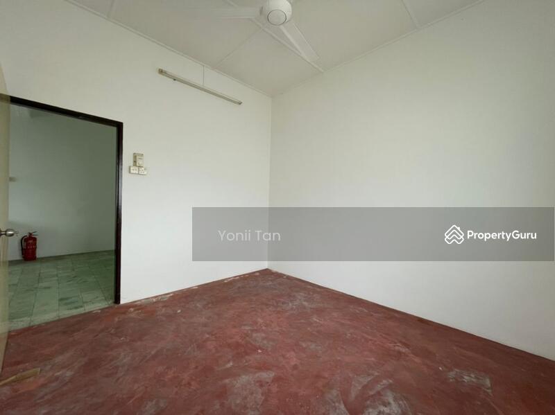 For Sale - Paya Terubong Lau Geok Swee 1 Storey Corner SemiD , Facing East