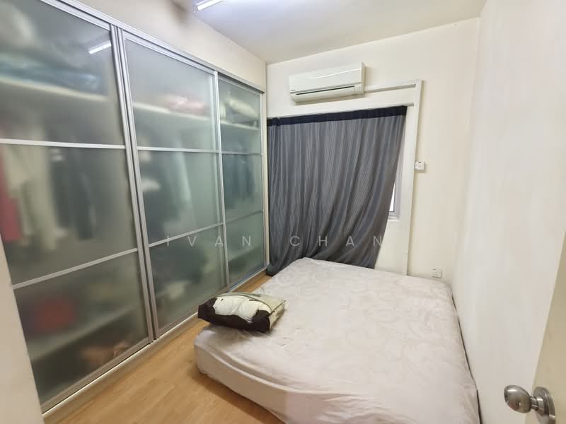 Condominium for Sale at Dynasty Garden Condominium - Ivan Chan - Bedroom - PropertyGuru.com.my