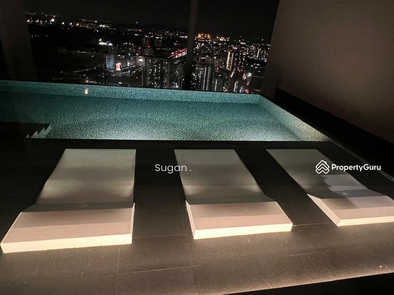 Jacuzzi at 46th floor
