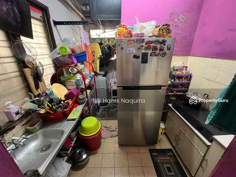 Flat for Sale at Taman Kinrara Seksyen 4 - Nik Hanis Naquira - PropertyGuru.com.my