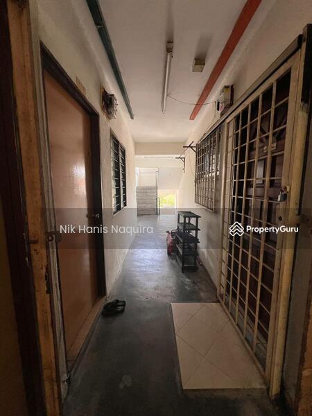 Flat for Sale at Taman Kinrara Seksyen 4 - Nik Hanis Naquira - PropertyGuru.com.my