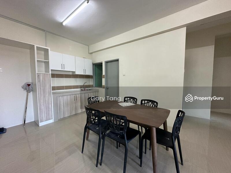 For Sale - Sky Garden Residences