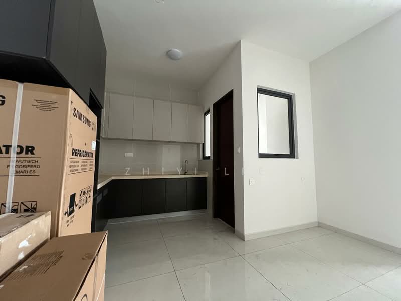 For Sale - Kings Bay @ Country Garden Danga Bay