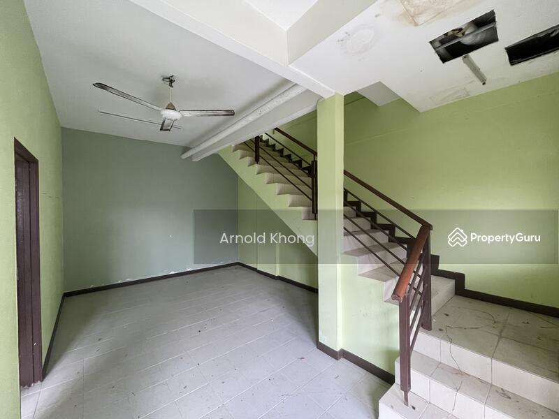 For Rent - Suria Grande