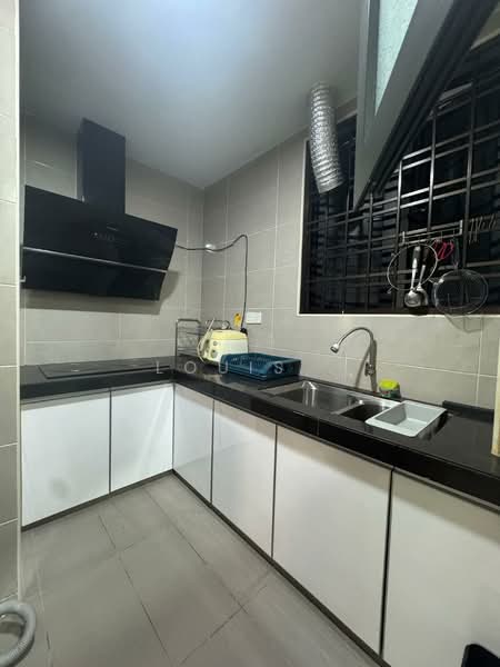Condominium for Sale at Palace Court (Sri Istana) - Louis . - Kitchen - PropertyGuru.com.my