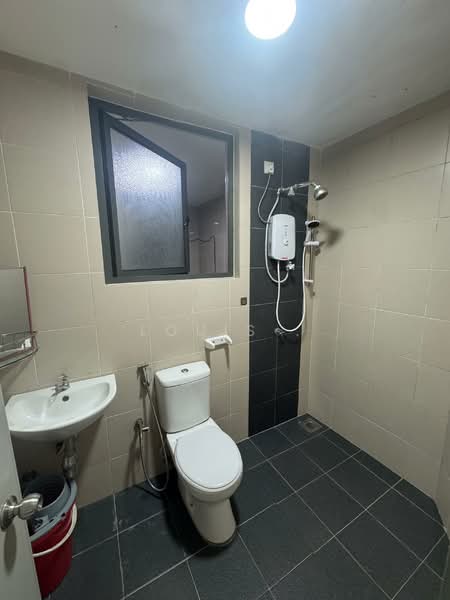 Condominium for Sale at Palace Court (Sri Istana) - Louis . - Bathroom - PropertyGuru.com.my