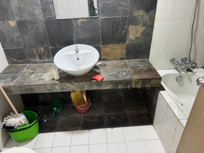 For Rent - Ritze Perdana 1