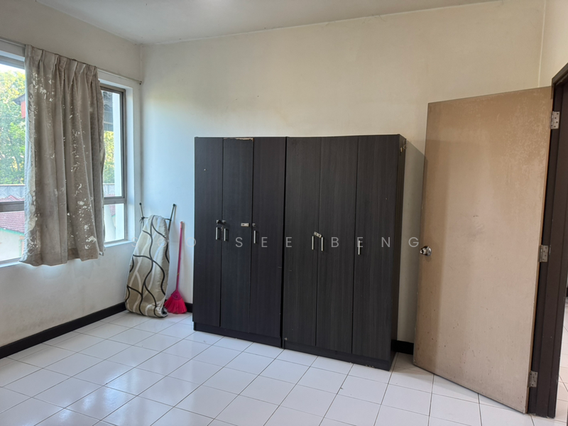 For Rent - Ritze Perdana 1