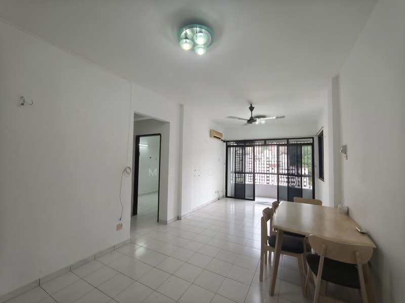 Kondominium untuk Dijual di Greenlane Heights Block B - Meng . - Living Room - PropertyGuru.com.my