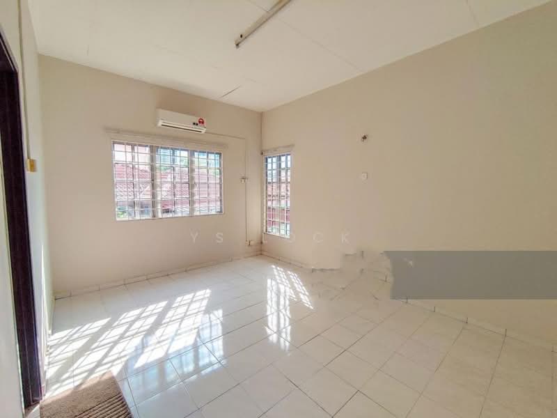 Bungalow for Sale in Nilai (Negeri Sembilan) - YS Lock - PropertyGuru.com.my