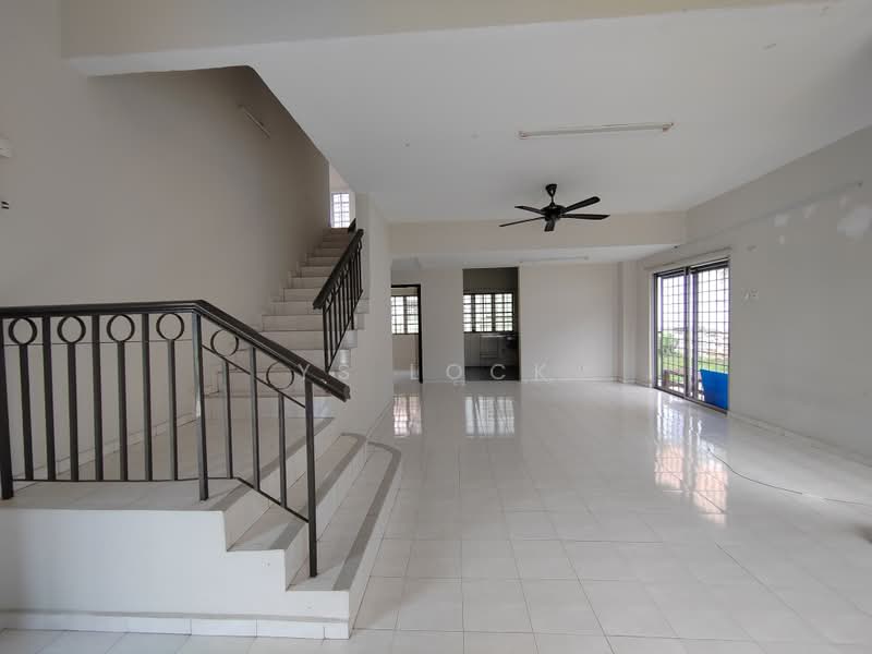 Rumah Banglo untuk Dijual di Kasturi Heights (Nilai) - YS Lock - Living Room - PropertyGuru.com.my