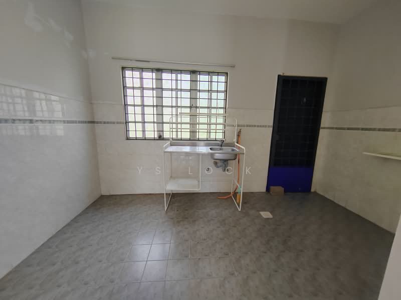 Rumah Banglo untuk Dijual di Kasturi Heights (Nilai) - YS Lock - Kitchen - PropertyGuru.com.my