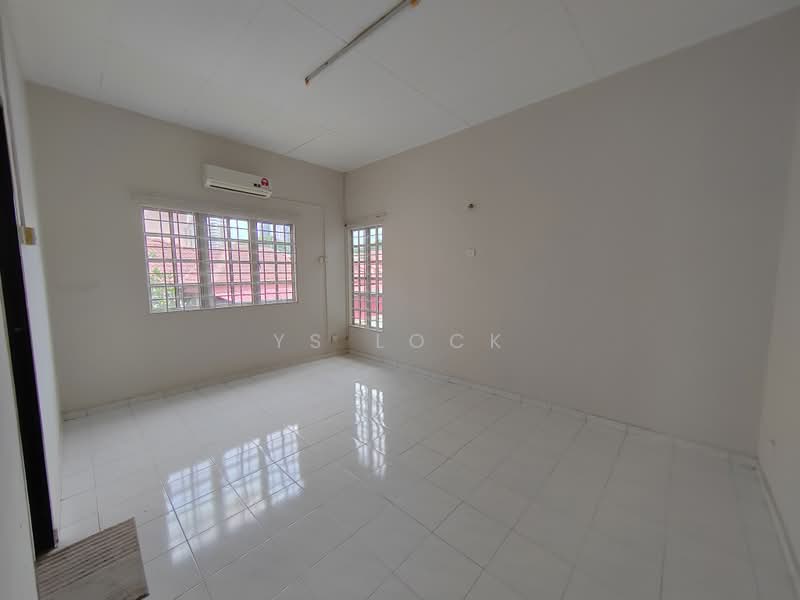 Rumah Banglo untuk Dijual di Kasturi Heights (Nilai) - YS Lock - Interior - PropertyGuru.com.my