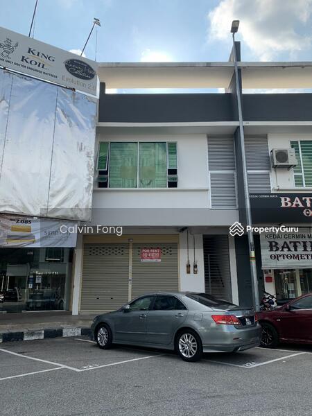 Front view of property