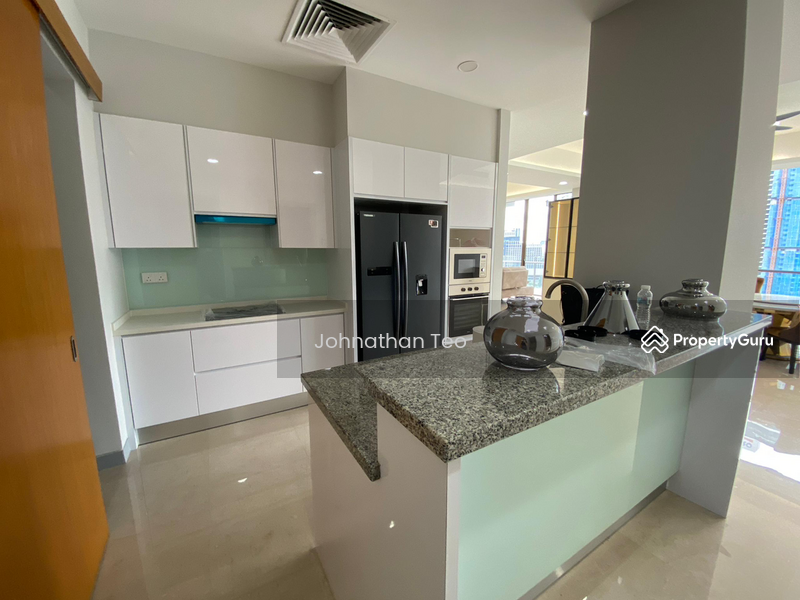 Untuk Disewa - Suria Stonor