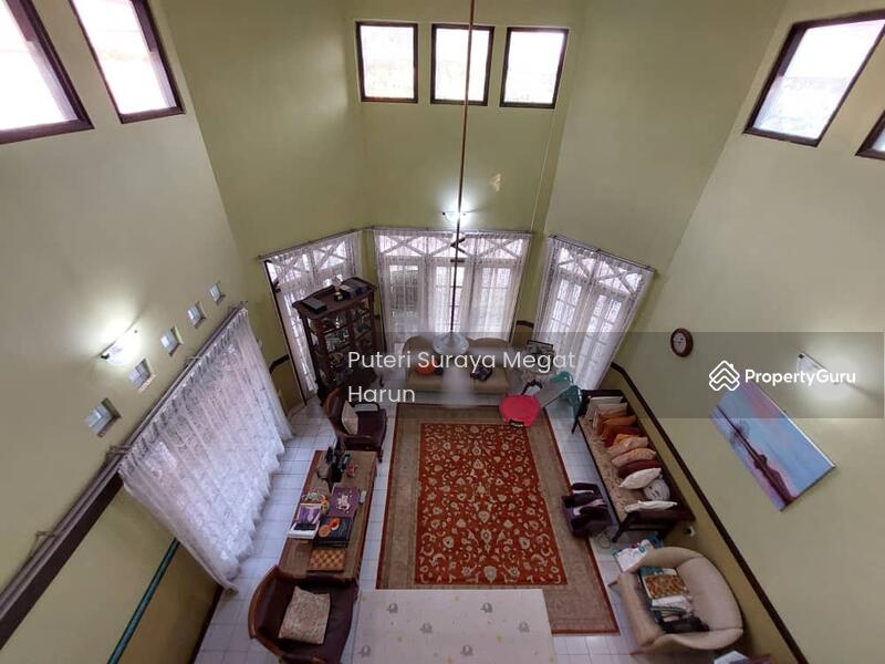 High ceiling living room